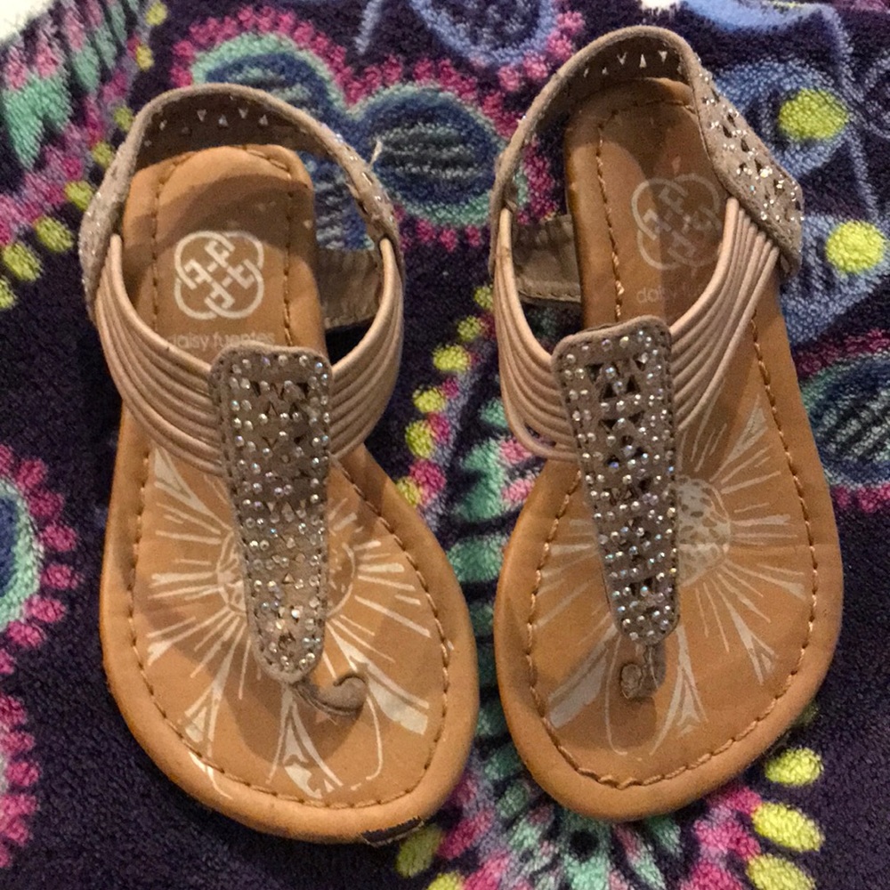 Daisy Fuentes Sandals